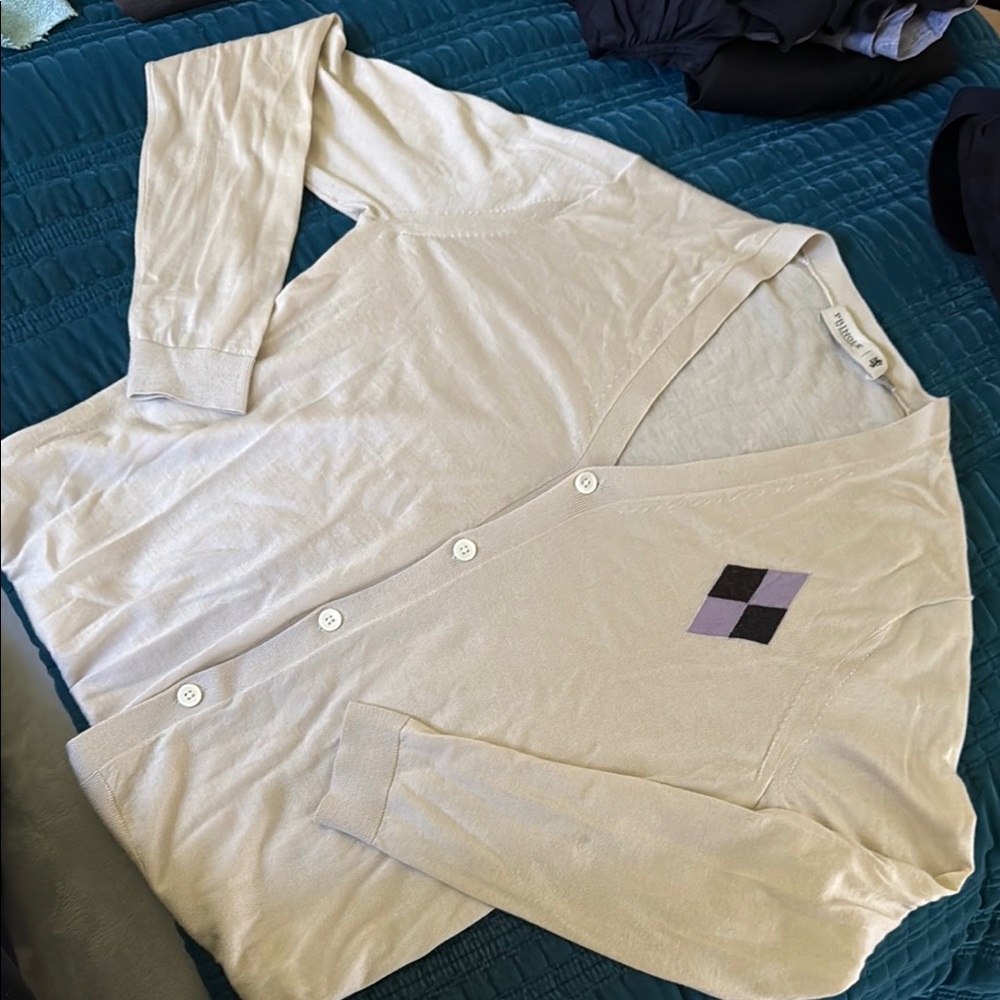 Pringle of Scotland 50% cashmere, 30% silk Men’s golf sweater.